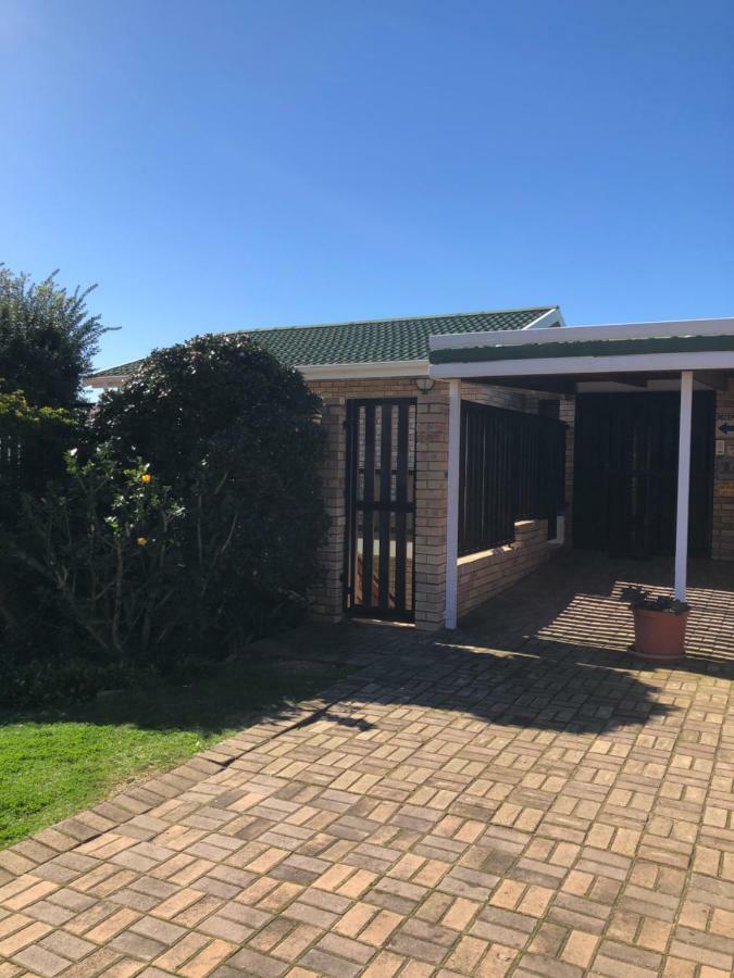 Ocean View Guest House Jeffreys Bay Εξωτερικό φωτογραφία